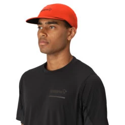 Norrona Cappellino Running - Senja - One Size - Adrenalin