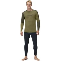 Norrona Maglia A Maniche Lunghe Uomo - Falketind Equaliser Merino Round Neck - Olive Drab/Olive Night 10 Norrona Maglia A Maniche Lunghe Uomo - Falketind Equaliser Merino Round Neck - Olive Drab/Olive Night -Norrona norrona falketind equaliser merino round neck men olive drab olive night model 1 1399447