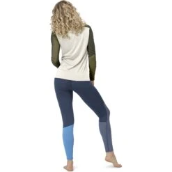 Norrona Maglia A Maniche Lunghe Donna - Falketind Equaliser Merino Round Neck - Olive Drab/Olive Night 11 Norrona Maglia A Maniche Lunghe Donna - Falketind Equaliser Merino Round Neck - Olive Drab/Olive Night -Norrona norrona falketind equaliser merino round neck women olive drab olive night 4 1253606