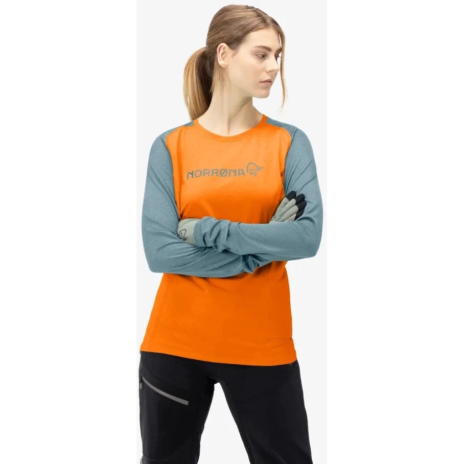 Norrona Maglia A Maniche Lunghe Donna - Fjørå Equaliser Lightweight - Orange Popsicle/Tourmaline 6 Norrona Maglia A Maniche Lunghe Donna - Fjørå Equaliser Lightweight - Orange Popsicle/Tourmaline - immagine 4