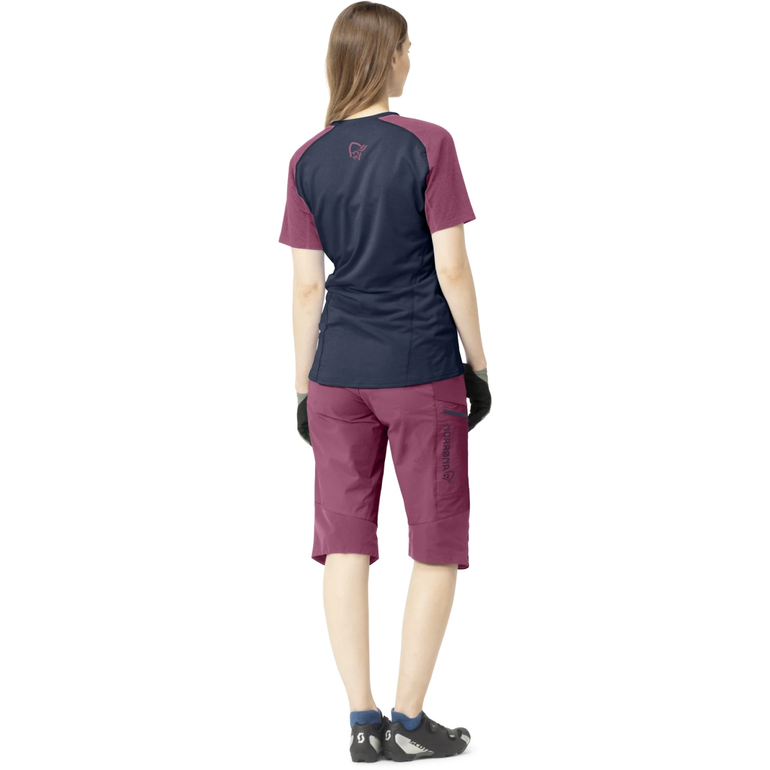 Norrona Maglia Donna - Fjørå Equaliser Lightweight - Violet Quartz/Indigo Night 7 Norrona Maglia Donna - Fjørå Equaliser Lightweight - Violet Quartz/Indigo Night - immagine 5