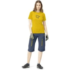 Norrona Maglietta Donna - Fjørå Wool - Sulphur -Norrona norrona fjora wool t shirt women sulphur model 1 1399790