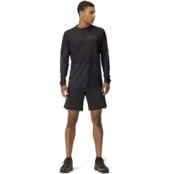 Norrona Maglia A Maniche Lunghe Uomo - Senja Equaliser Lightweight - Caviar 10 Norrona Maglia A Maniche Lunghe Uomo - Senja Equaliser Lightweight - Caviar -Norrona norrona senja equaliser lightweight long sleeve men caviar model 1 1399851