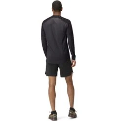 Norrona Maglia A Maniche Lunghe Uomo - Senja Equaliser Lightweight - Caviar 11 Norrona Maglia A Maniche Lunghe Uomo - Senja Equaliser Lightweight - Caviar -Norrona norrona senja equaliser lightweight long sleeve men caviar model 2 1399852