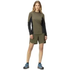 Norrona Maglia A Maniche Lunghe Donna - Senja Equaliser Lightweight - Olive Night -Norrona norrona senja equaliser lightweight long sleeve women olive night model 1 1399831