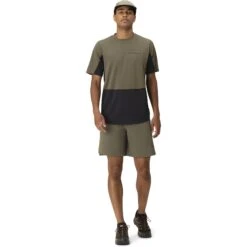Norrona Maglietta Uomo - Senja Equaliser Lightweight - Olive Night -Norrona norrona senja equaliser lightweight t shirt men olive night model 1 1399869