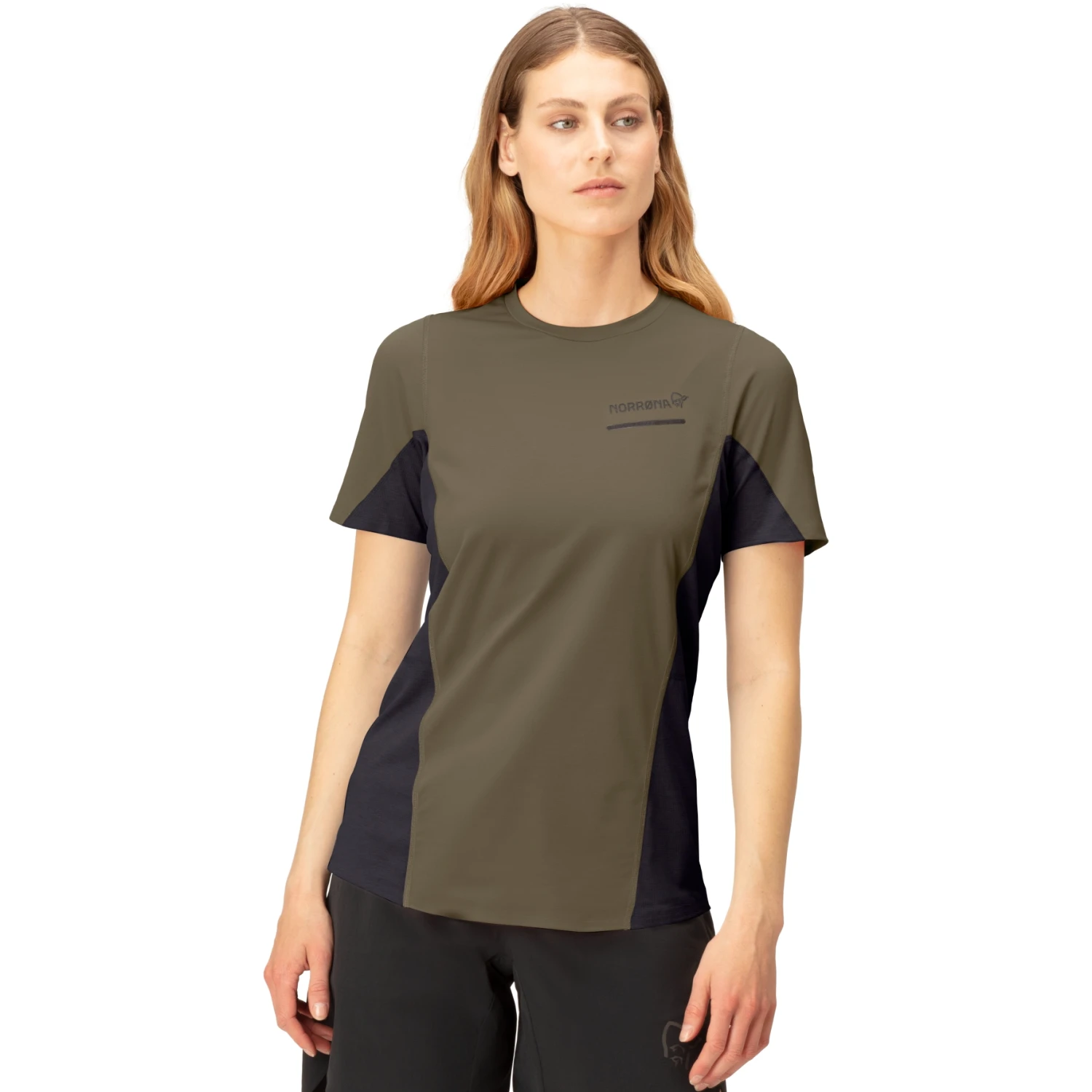 Norrona Maglietta Donna - Senja Equaliser Lightweight - Olive Night 3 Norrona Maglietta Donna - Senja Equaliser Lightweight - Olive Night