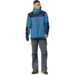 Norrona Giacca Uomo - Trollveggen Gore-Tex Pro Light - Hawaiian Surf/Indigo Night -Norrona norrona trollveggen gore tex pro light jacket men hawaiian surf indigo night 2 1464829