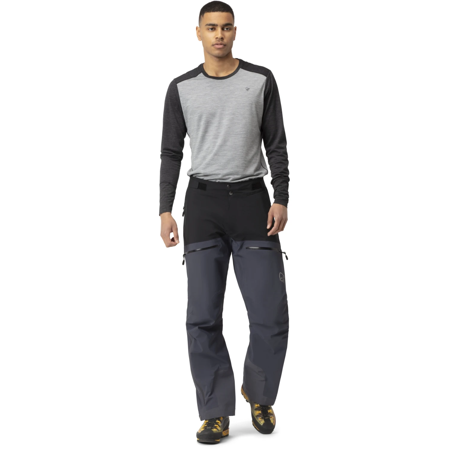 Norrona Pantaloni Uomo - Trollveggen Gore-Tex Pro Light - Caviar/Cool Black 6 Norrona Pantaloni Uomo - Trollveggen Gore-Tex Pro Light - Caviar/Cool Black - immagine 4