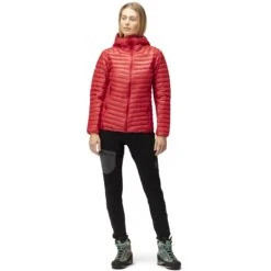 Norrona Giubbotto Donna - Trollveggen Superlight Down850 Hood - True Red -Norrona norrona trollveggen superlight down850 hood jacket women true red 3 1258425